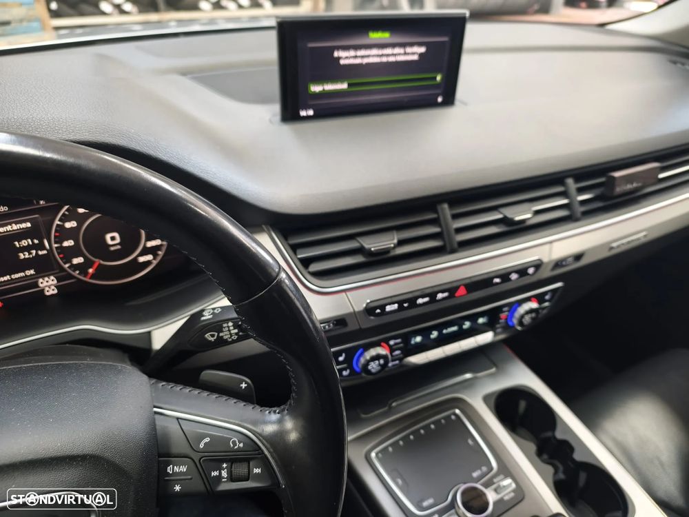 Audi Q7 3.0 TDI quattro S-line Tiptronic 7L - 14