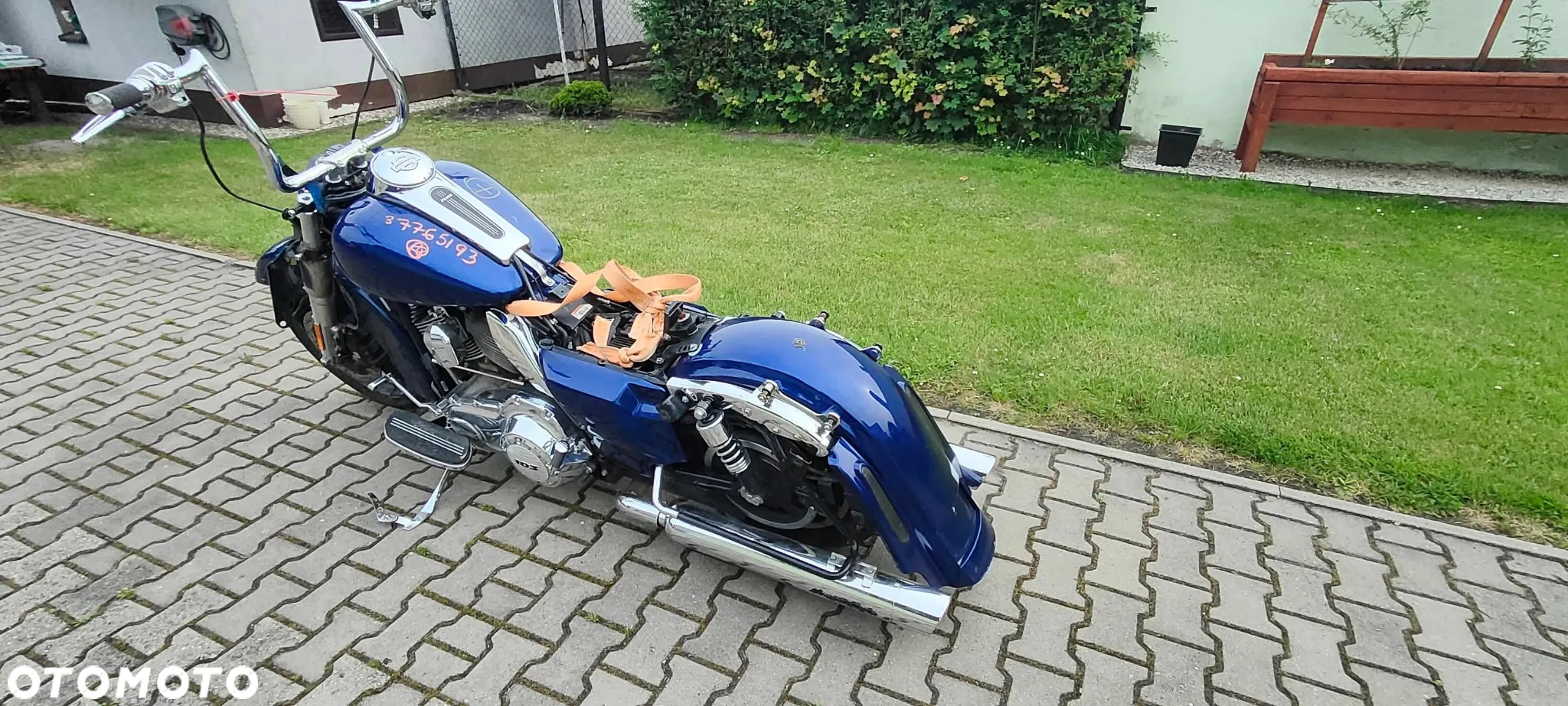 Harley-Davidson Touring Street Glide - 11