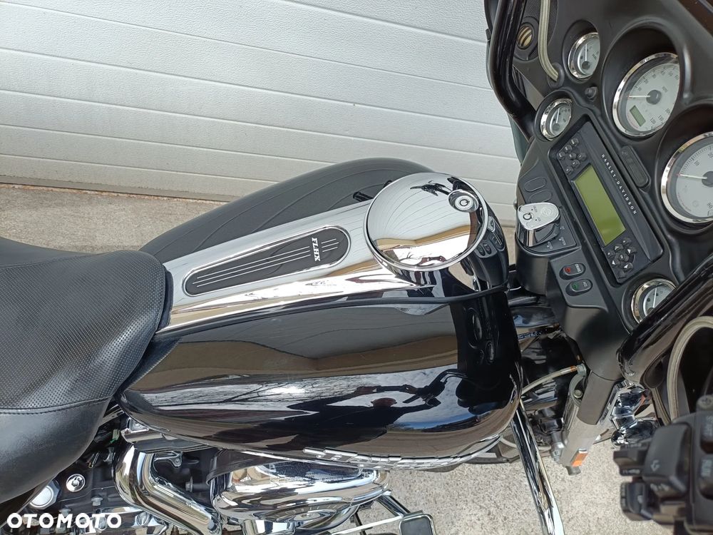 Harley-Davidson Touring Street Glide - 15