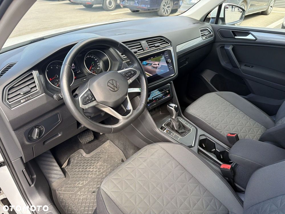 Volkswagen Tiguan - 9