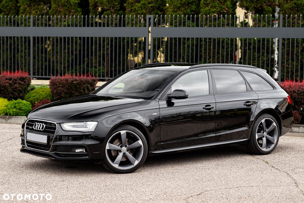 Audi A4 Avant 2.0 TDI DPF quattro S tronic S line Sportpaket - 4