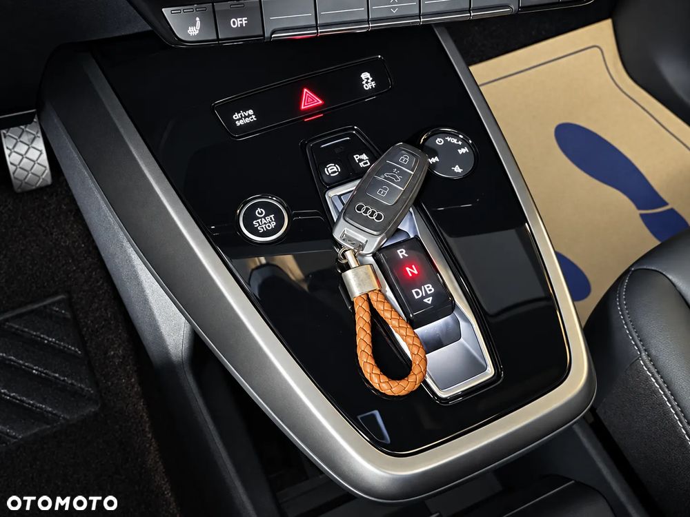 Audi Q4 e-tron - 14