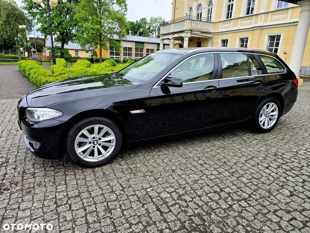 BMW Seria 5 520i Luxury Line - 3
