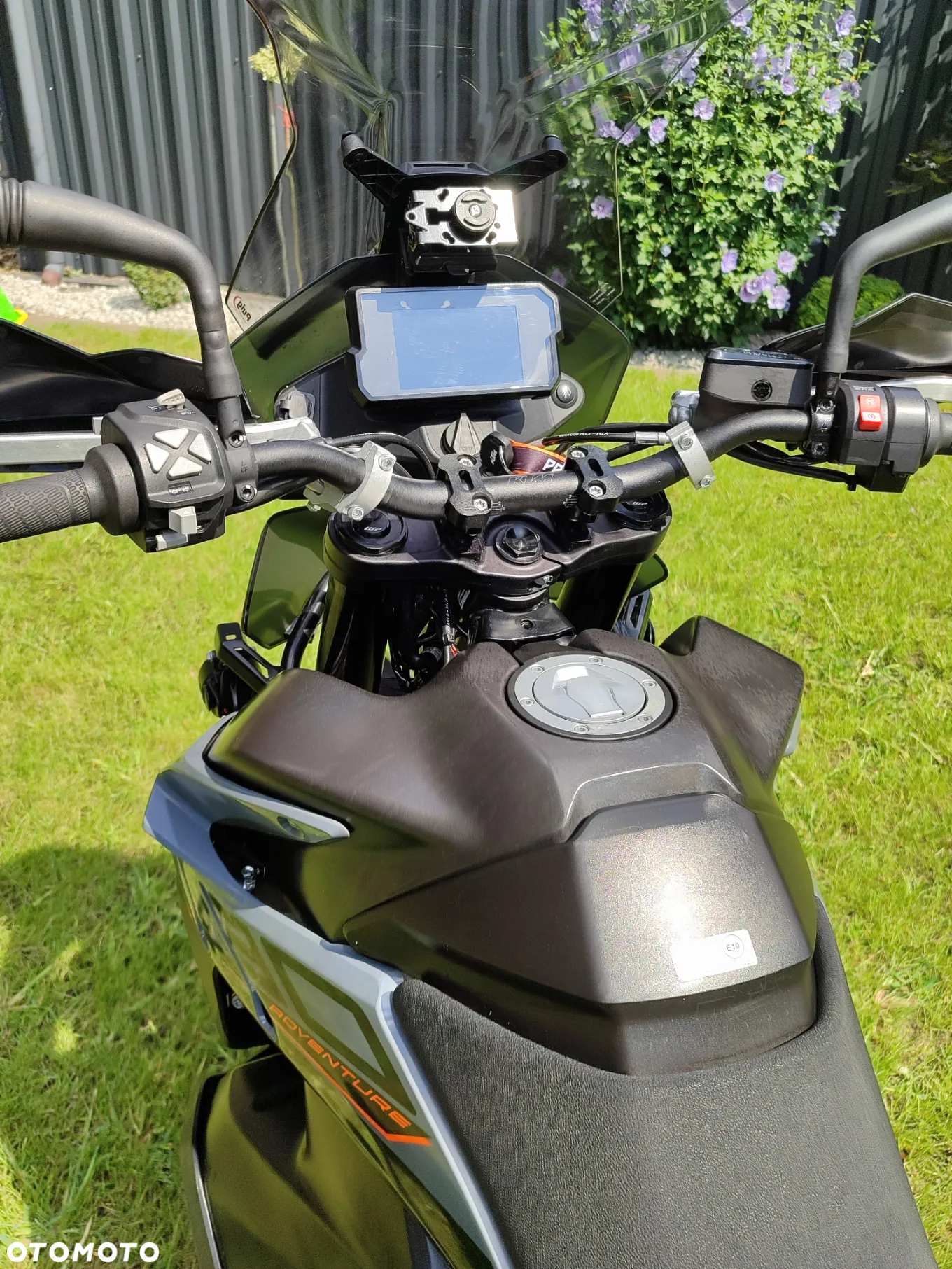 KTM Adventure - 10