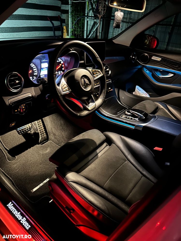 Mercedes-Benz GLC 250 4MATIC 9G-TRONIC AMG Line - 30