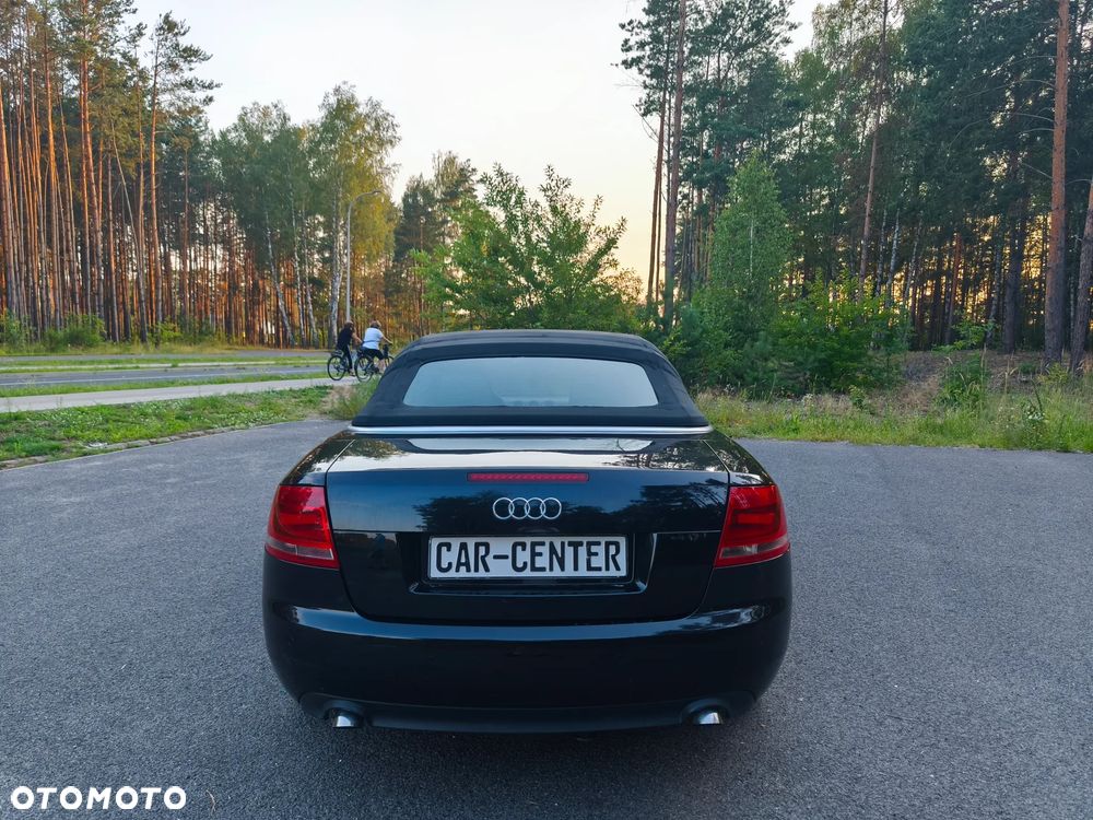 Audi A4 Cabrio 2.0 TDI DPF - 16