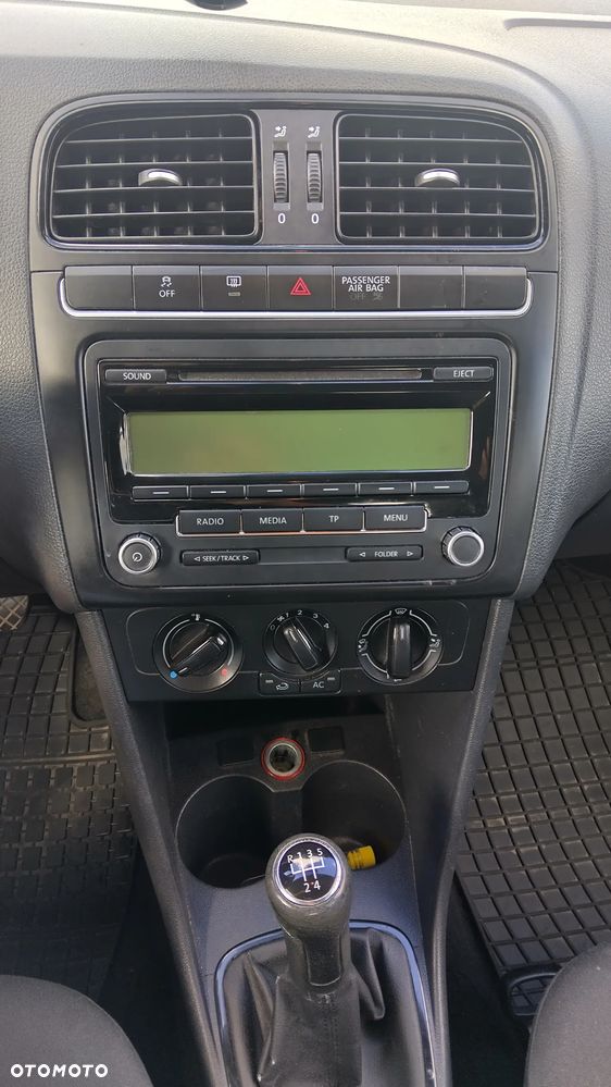 Volkswagen Polo 1.2 Comfortline - 25