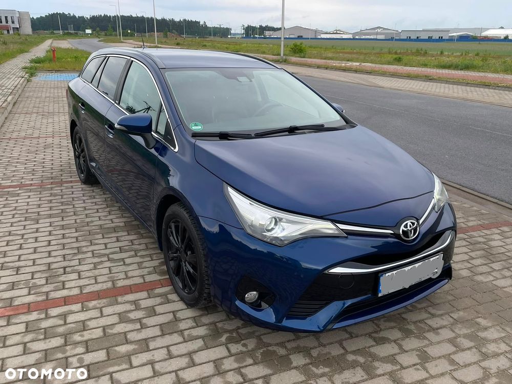 Toyota Avensis - 27