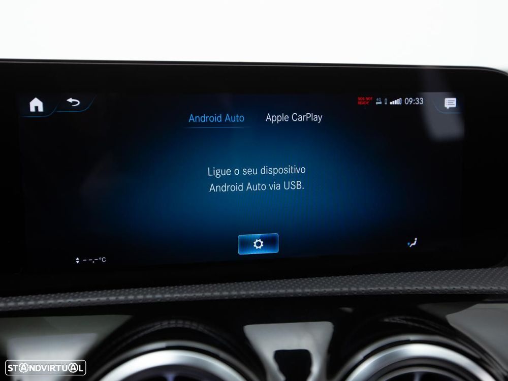 Mercedes-Benz CLA 250 e 8G-DCT AMG Line - 30