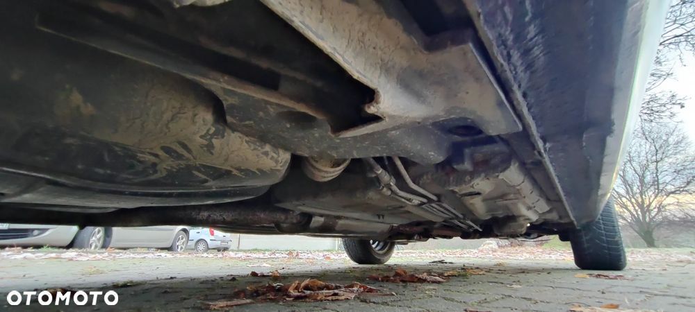 Ford Mondeo 2.5 V6 Sport - 28