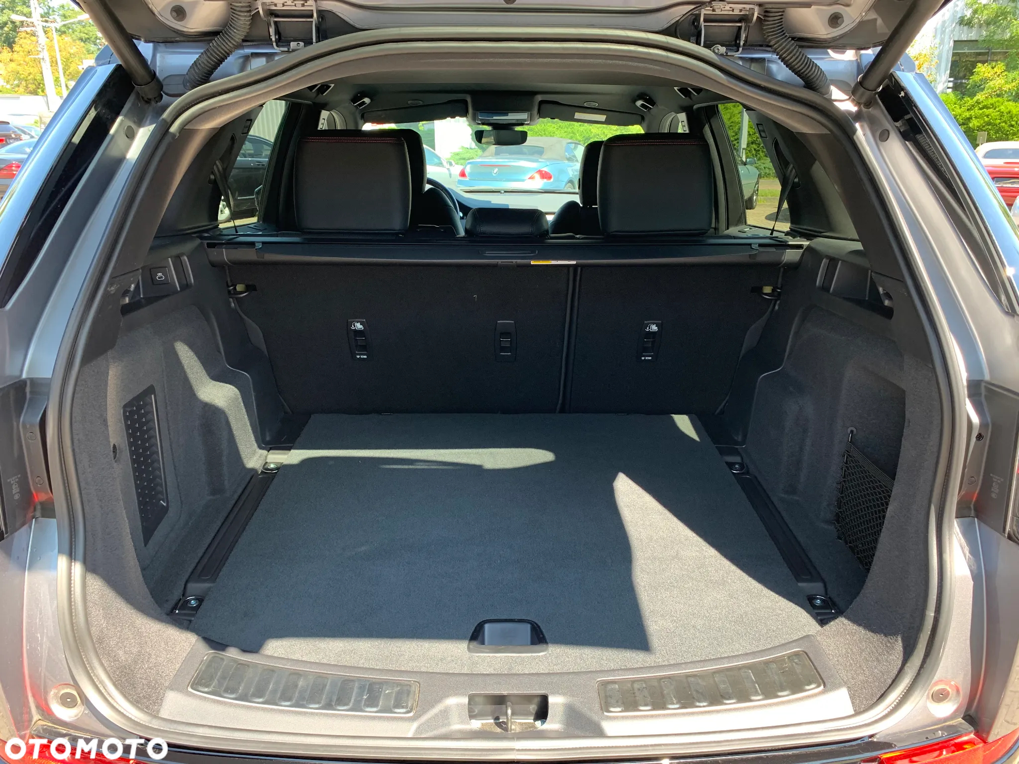 Land Rover Discovery Sport 1.5 P300e PHEV R-Dynamic SE - 22