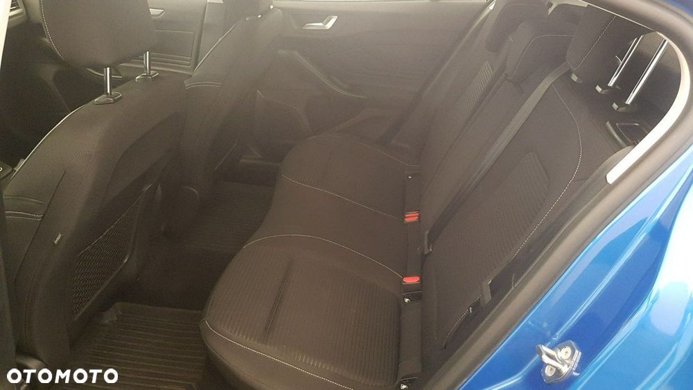 Ford Focus - 22