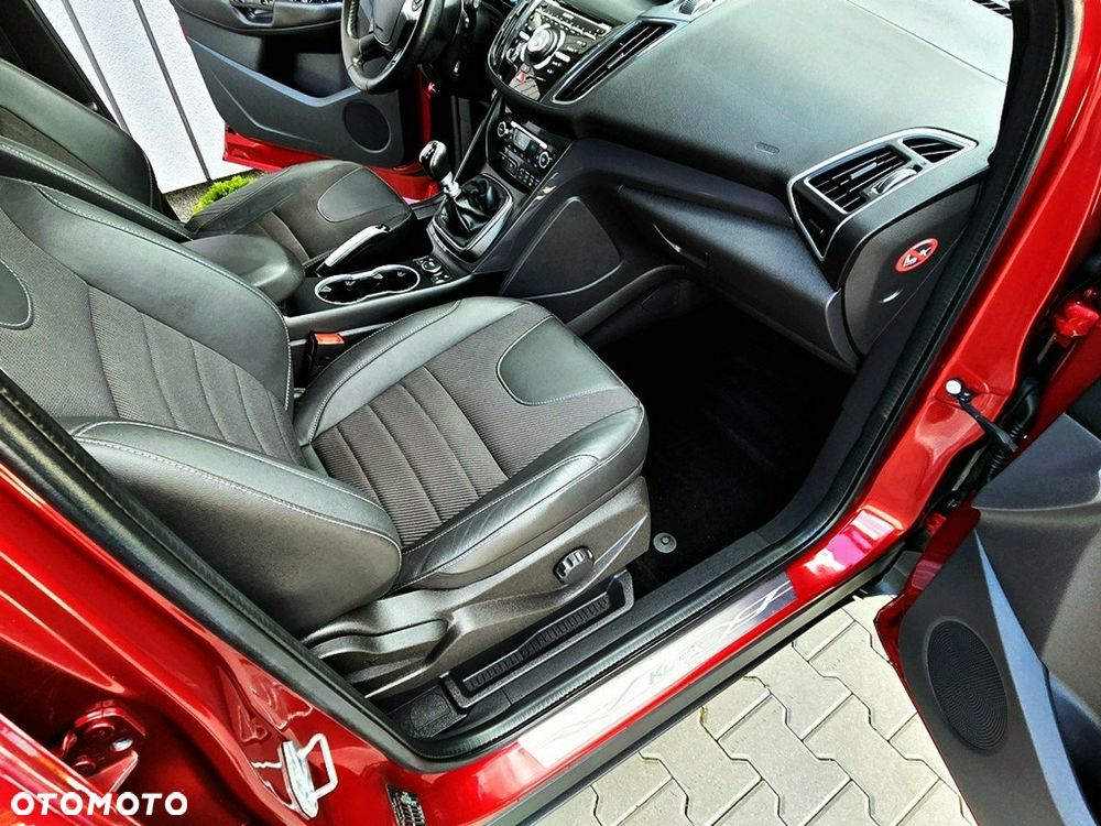 Ford Kuga 1.5 EcoBoost 2x4 Cool & Connect - 8