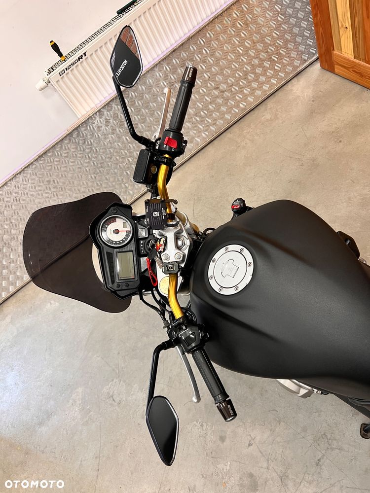Honda Hornet - 21