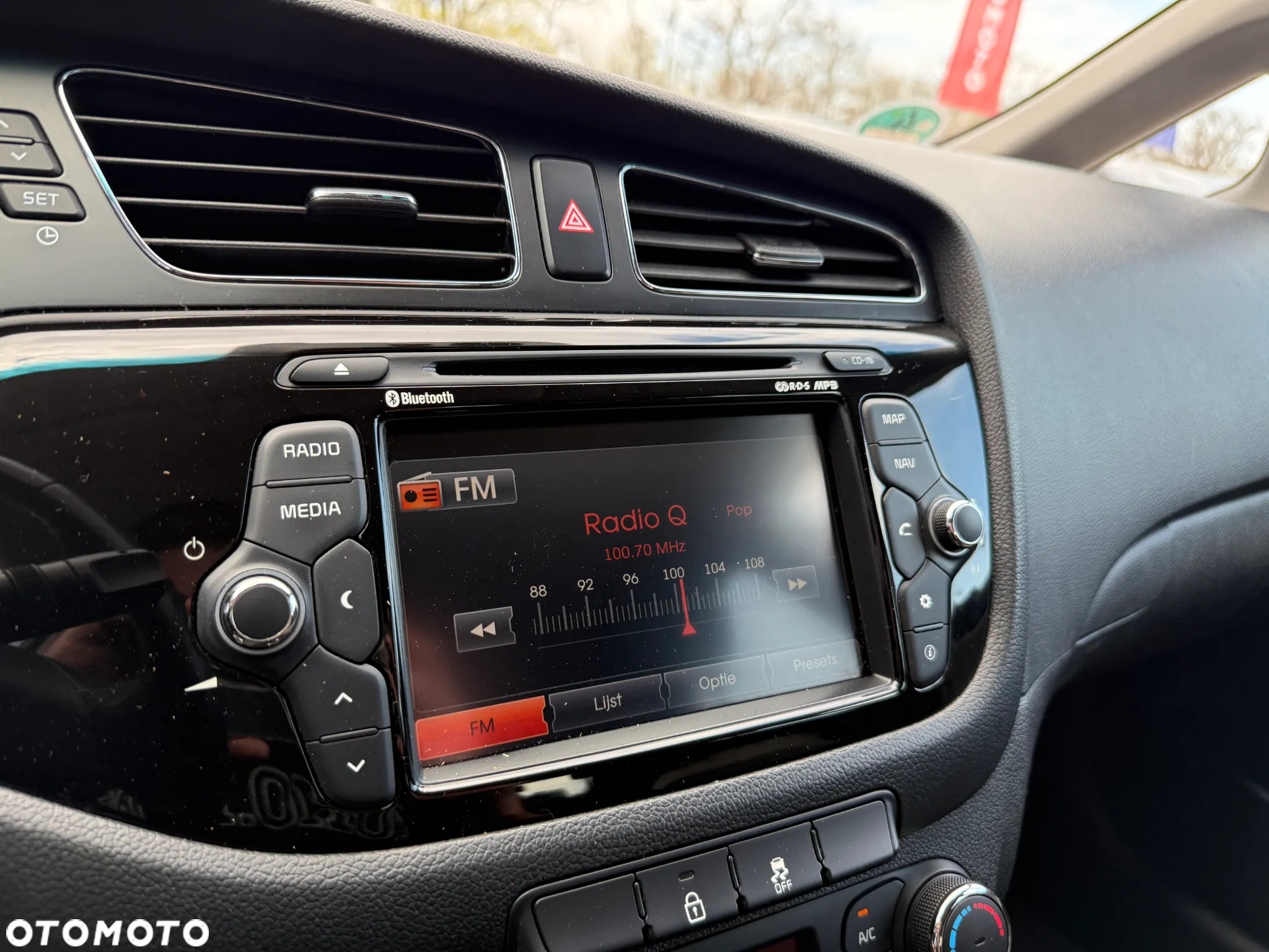 Kia Ceed 1.6 CRDi SCR L - 30