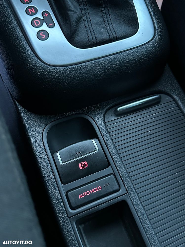 Volkswagen Tiguan - 13