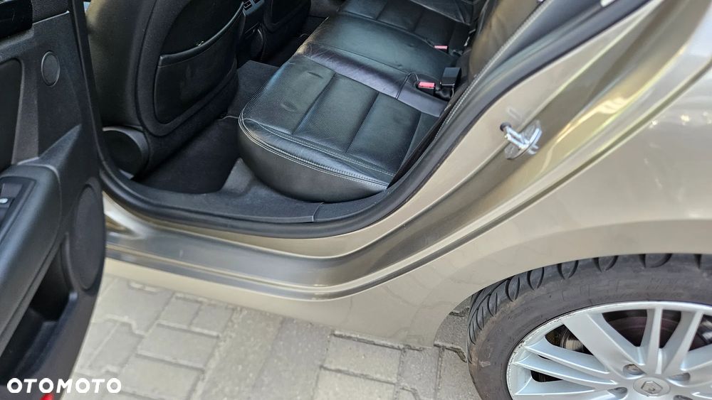 Renault Laguna dCi 175 FAP Initiale - 33