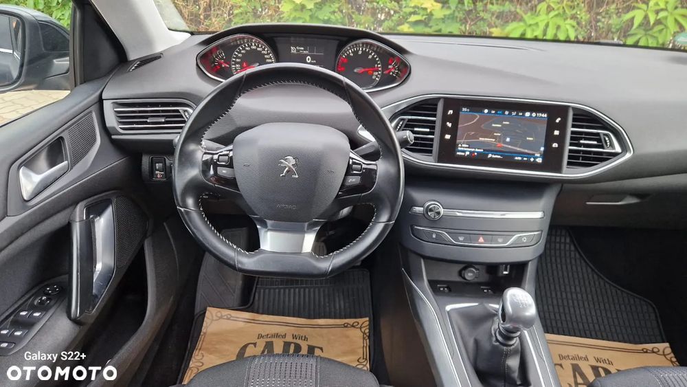 Peugeot 308 SW 1.5 BlueHDi Allure S&S - 12