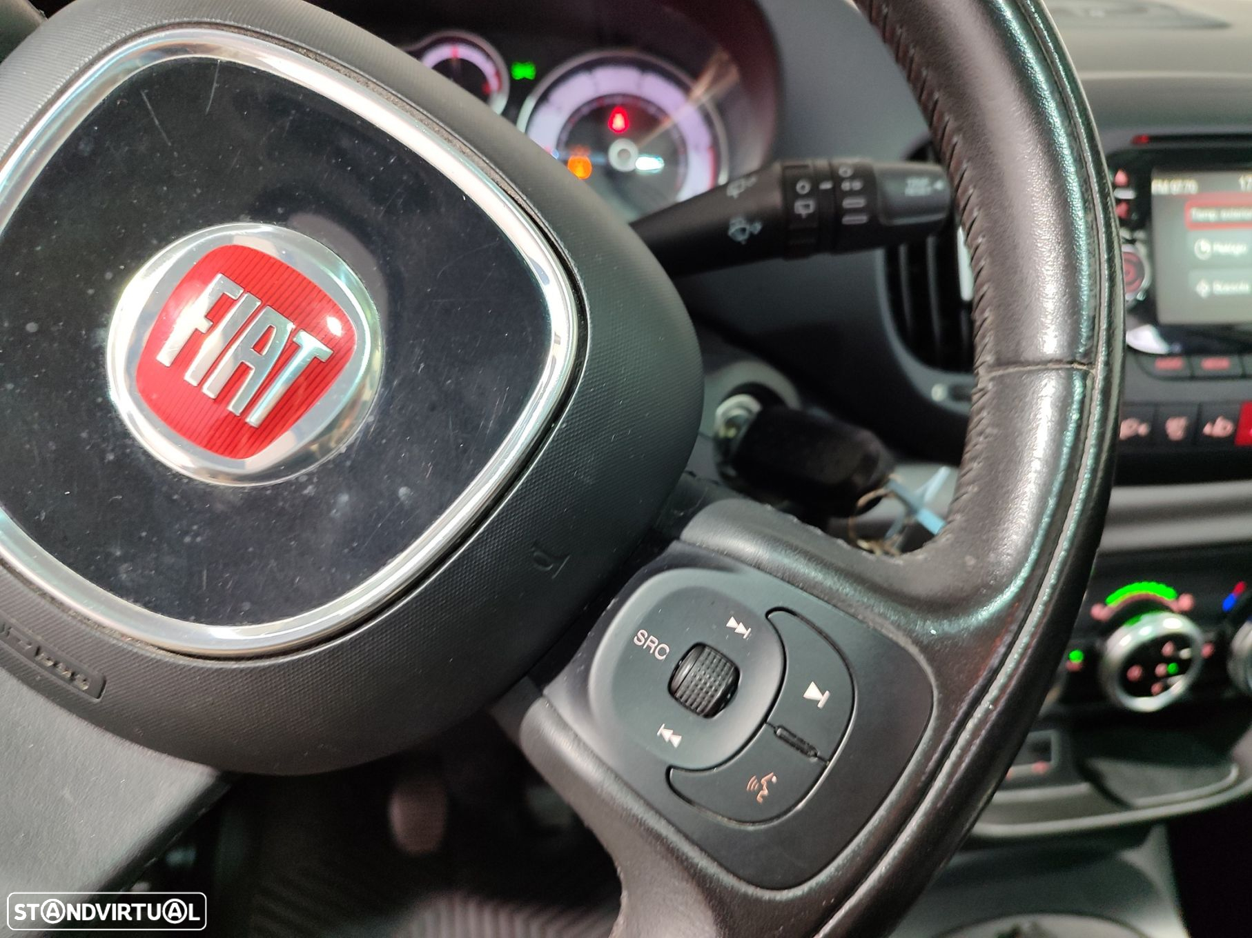 Fiat 500L 0.9 8V TwinAir Trekking S&S - 33
