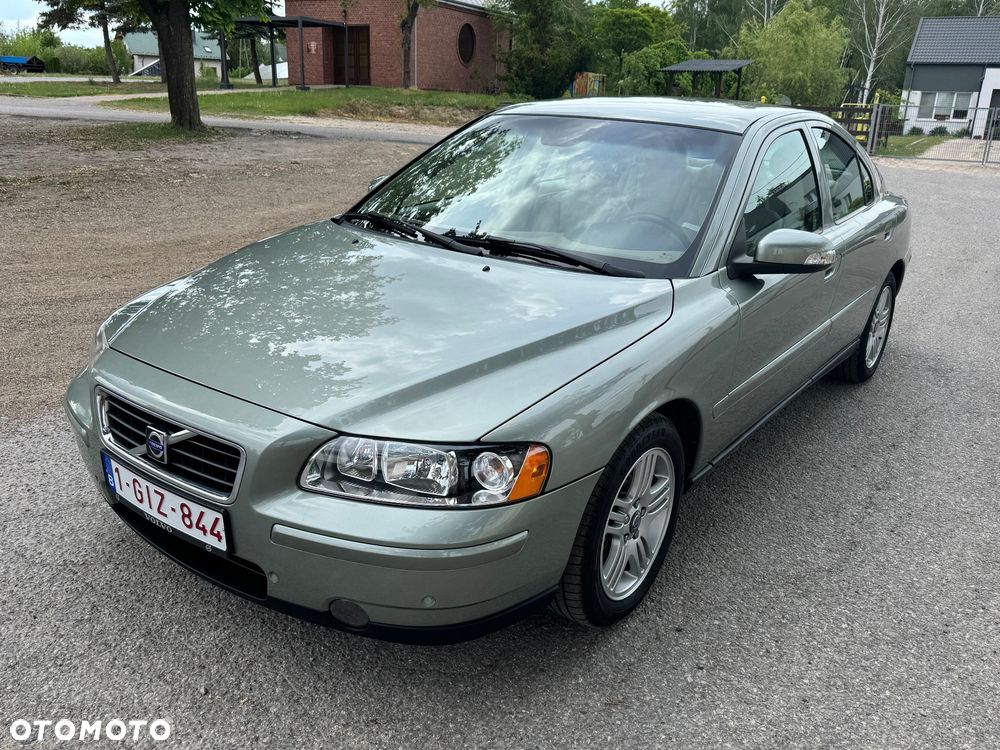 Volvo S60 2.4D Momentum - 3