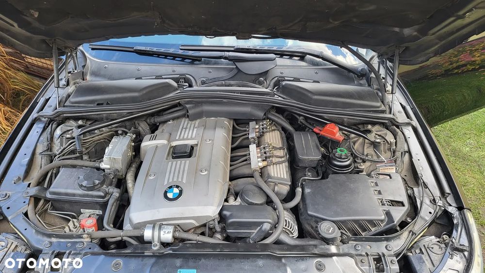 BMW Seria 5 530i - 24