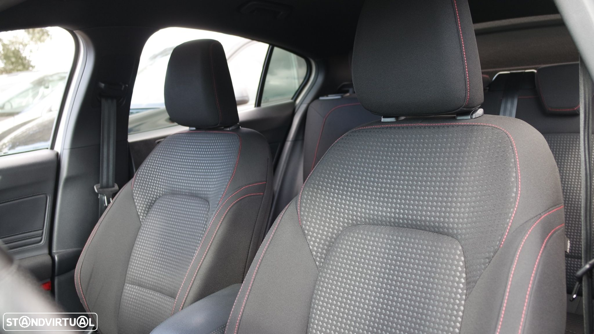 Ford Focus 1.0 EcoBoost ST-Line - 13