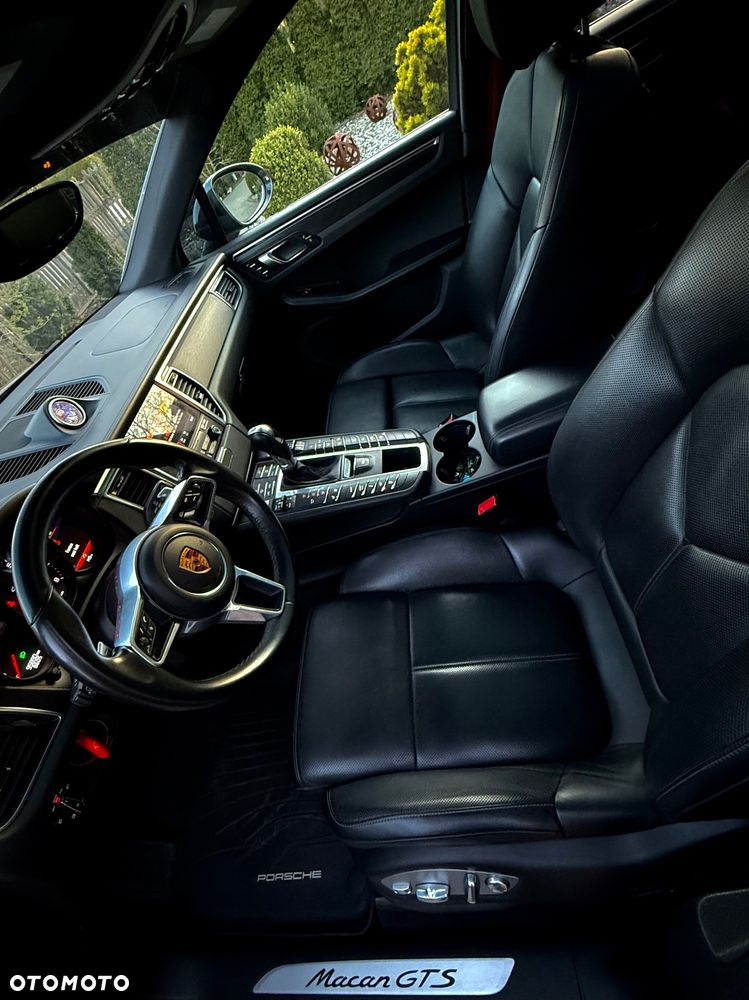 Porsche Macan GTS PDK - 14