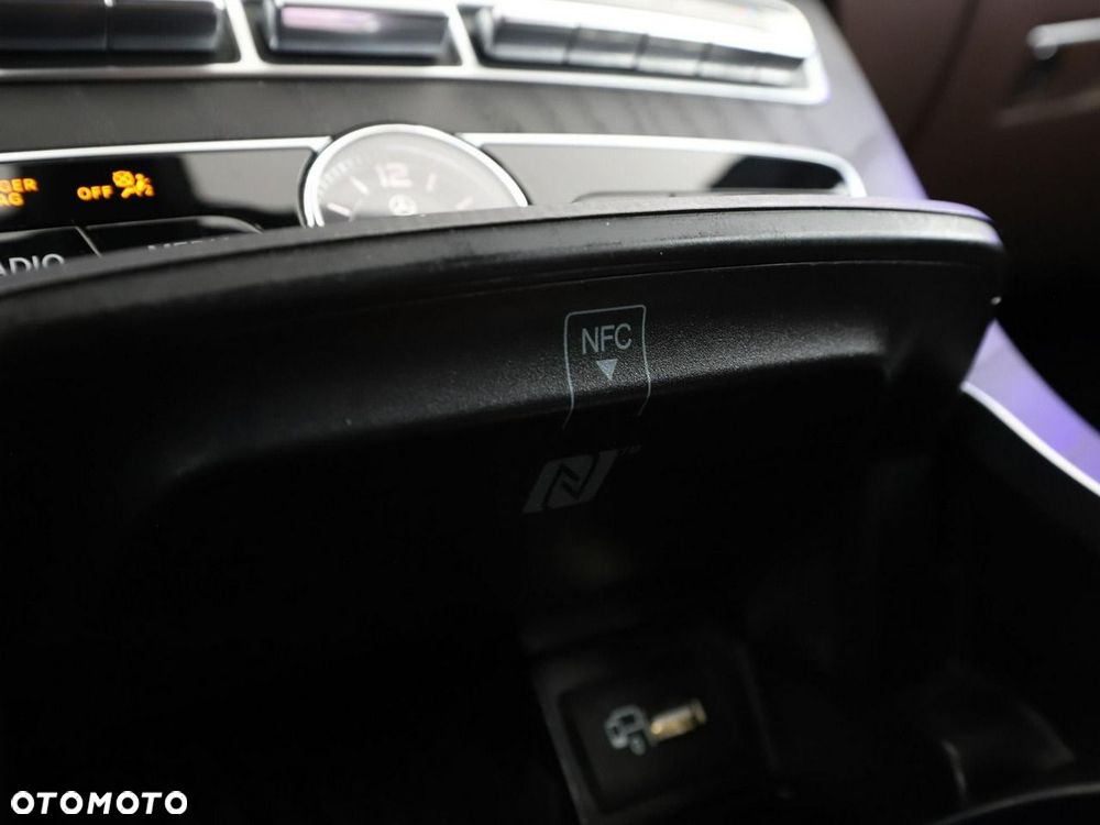 Mercedes-Benz Klasa E 200 d 9G-TRONIC Avantgarde - 32
