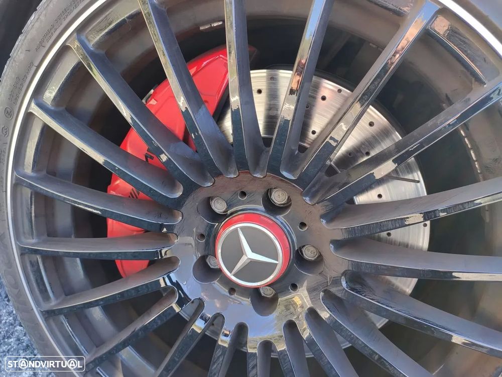 Mercedes-Benz A 45 AMG 4-Matic - 20