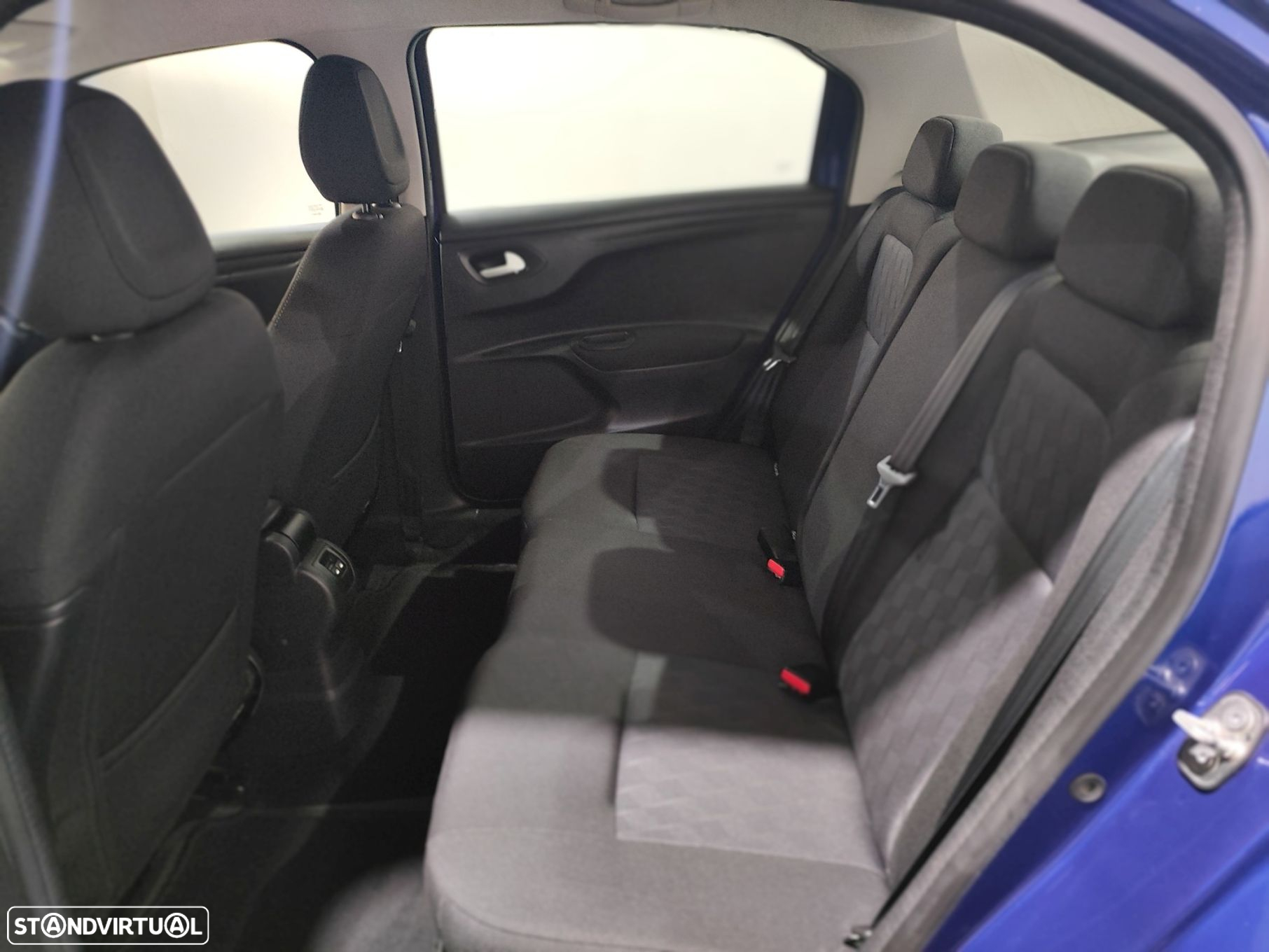 Citroën C-Elysée 1.2 PureTech Exclusive - 28