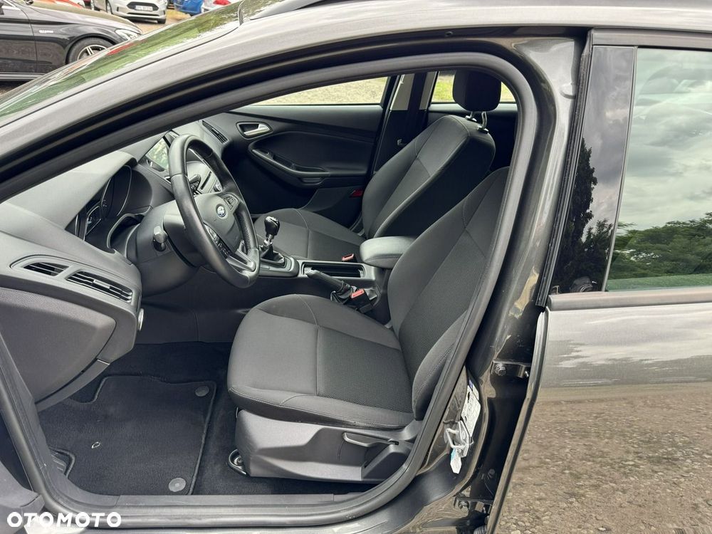 Ford Focus - 22
