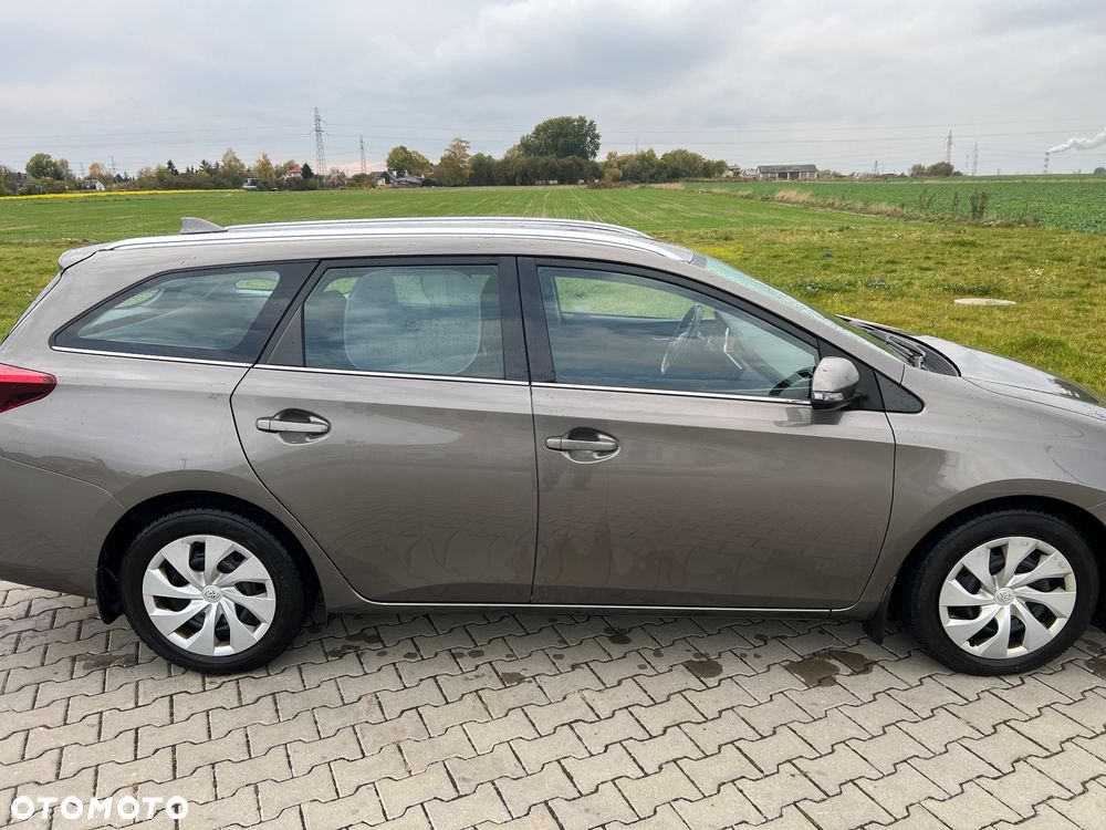 Toyota Auris 1.33 VVT-i Comfort - 5