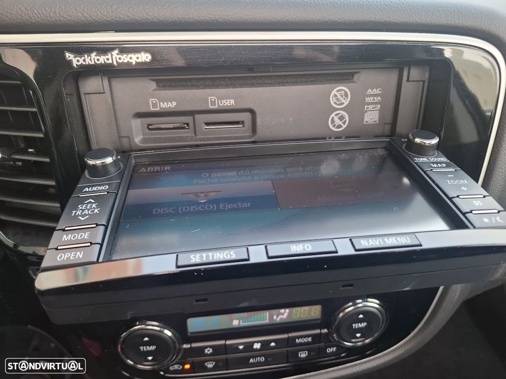 Mitsubishi Outlander - 18