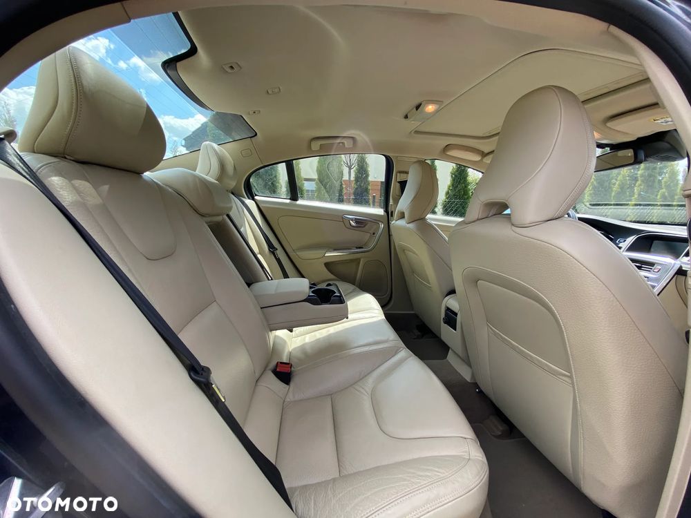 Volvo S60 - 13