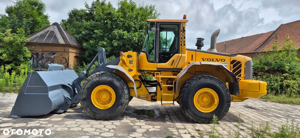 Volvo L 120 F - 1