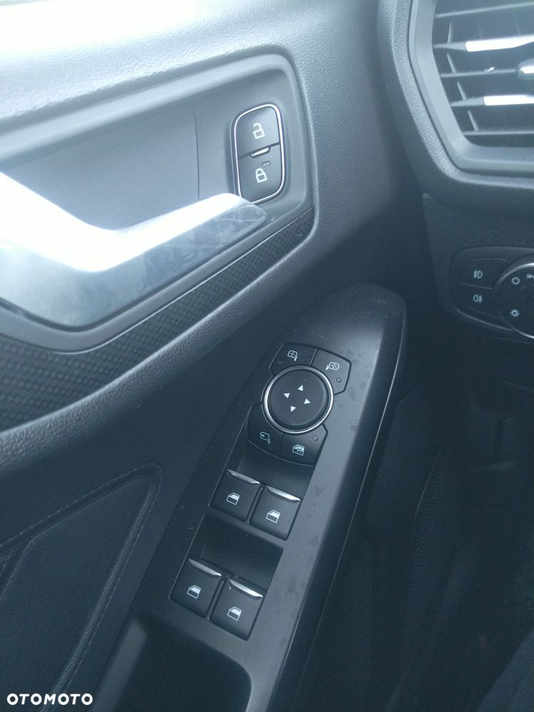 Ford Focus - 17
