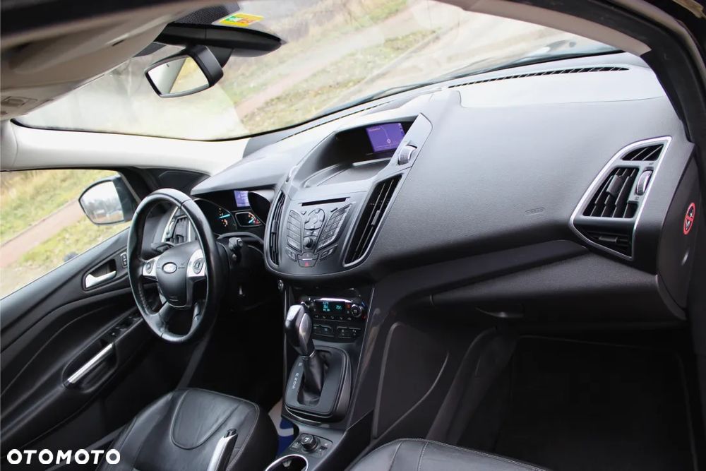 Ford Kuga 2.0 TDCi 4x4 Titanium - 17