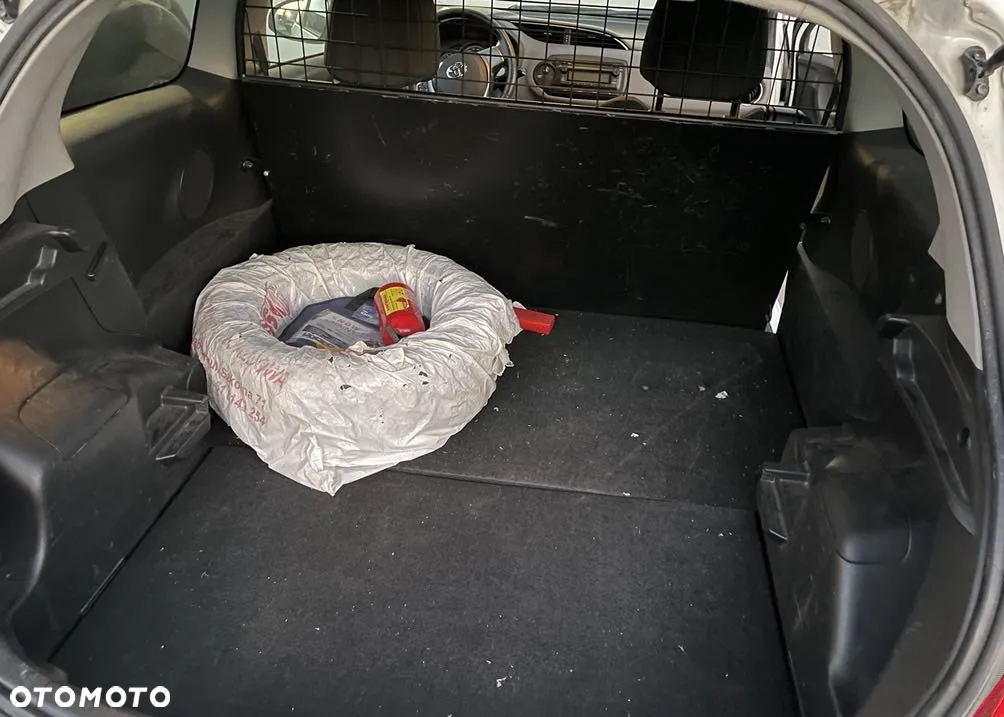 Toyota Yaris 1.33 Dynamic - 11