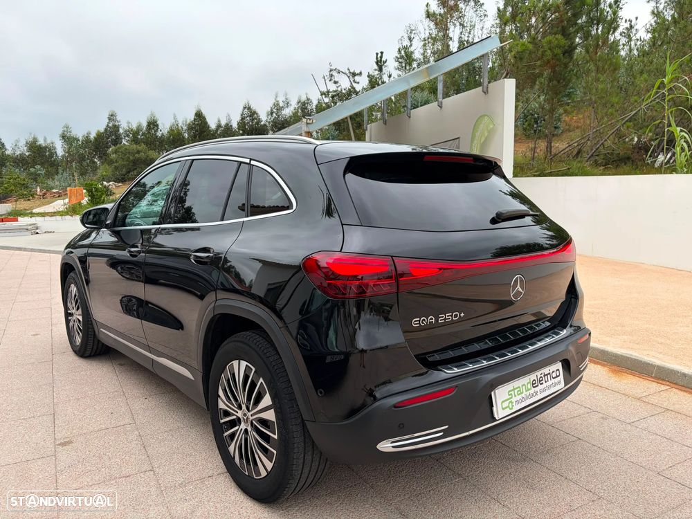 Mercedes-Benz EQA 250+ - 19