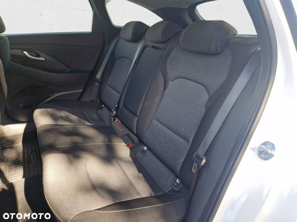 Hyundai i30 - 16