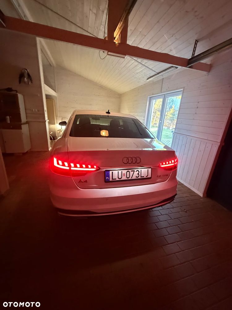 Audi A4 Limousine 35 TFSI S tronic - 8