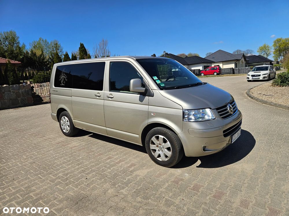 Volkswagen Multivan - 11