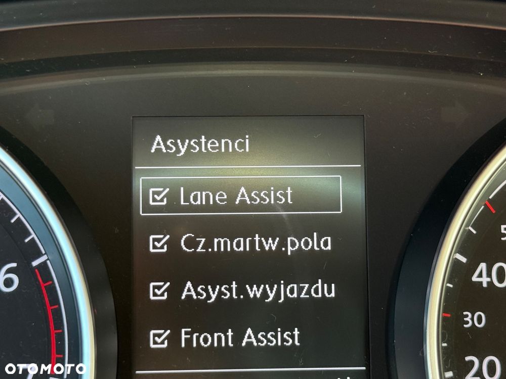 Volkswagen Golf 1.4 TSI BMT Highline - 28