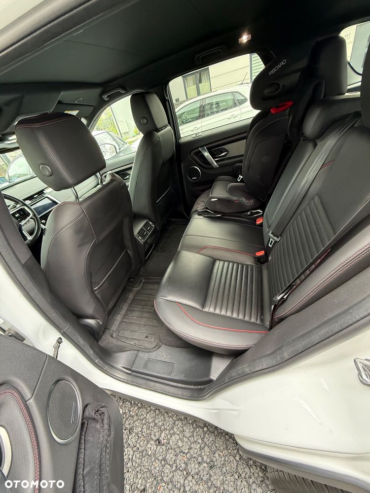 Land Rover Discovery Sport 2023 photo 3