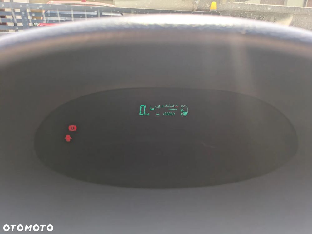 Toyota Yaris 1.3 Sol - 10
