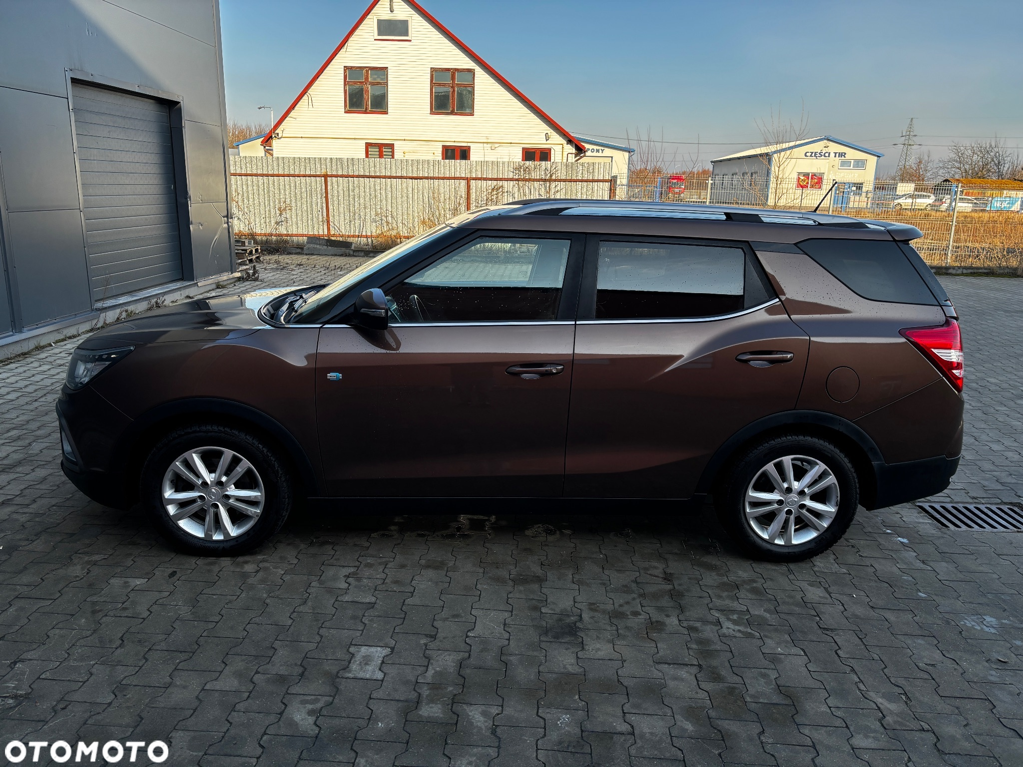 SsangYong/KGM XLV - 23