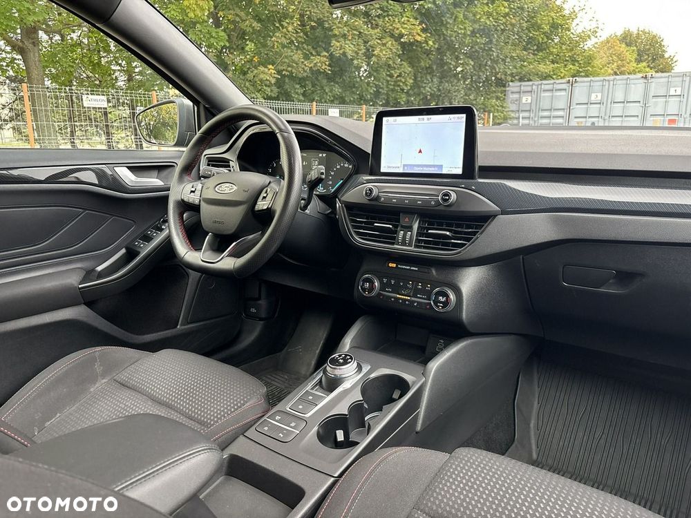 Ford Focus 1.5 EcoBoost ST-Line - 14