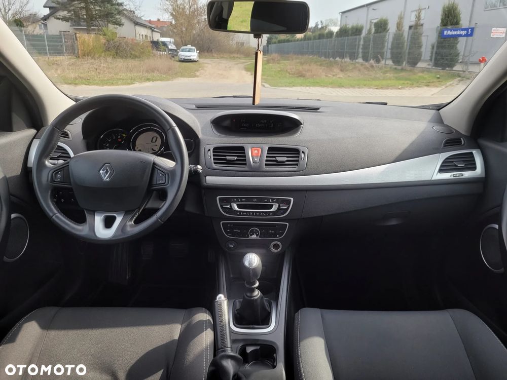 Renault Megane TCe 180 Dynamique - 16