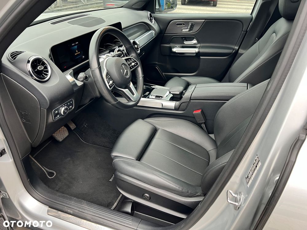 Mercedes-Benz GLB 250 4-Matic 8G-DCT - 9