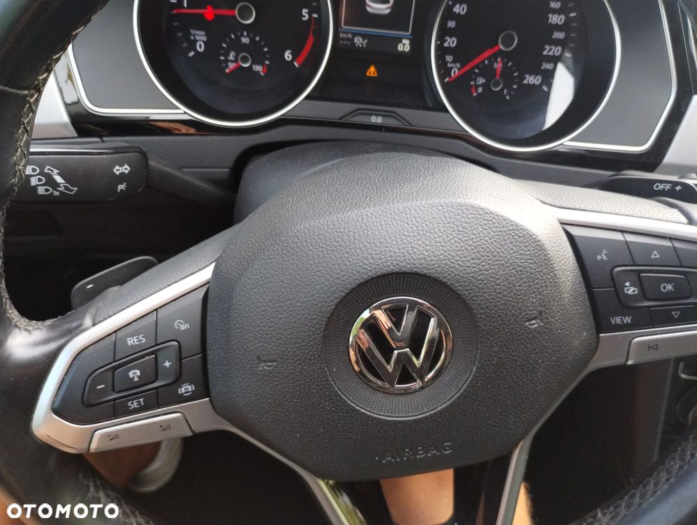 Volkswagen Passat Variant 2.0 TDI BMT Comfortline DSG - 16